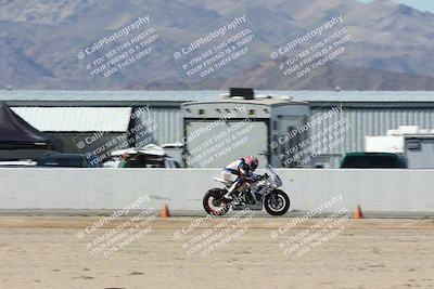 media/Oct-05-2025-CVMA (Sun) [[beeef4f201]]/Race 10-Formula Lightweight Twins Shootout/